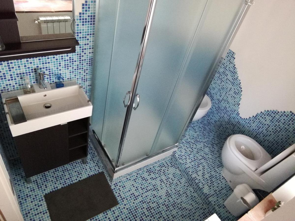 B & B Via Di Mezzo Coreglia Antelminelli Εξωτερικό φωτογραφία